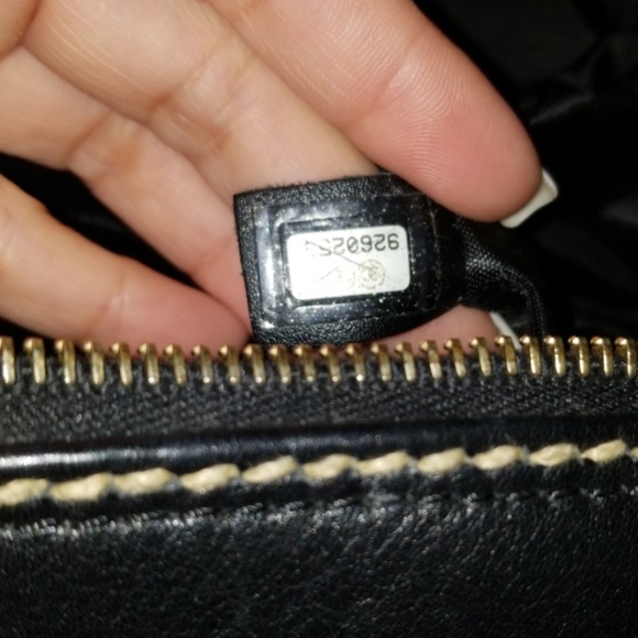 Chanel handbag - Picture 4 of 8